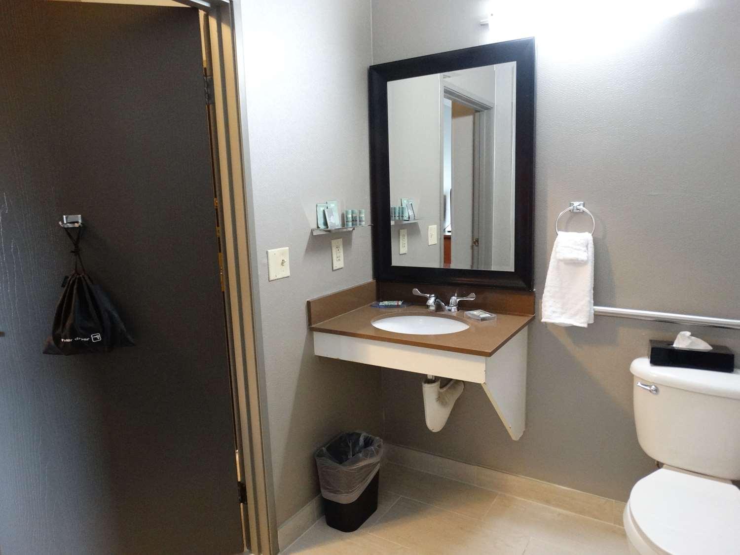 Best Western Wichita Northeast Esterno foto